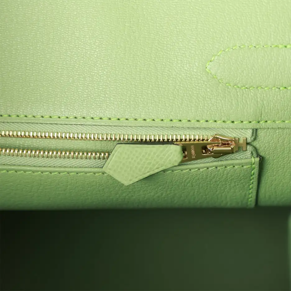 hermès birkin 30 vert criquet epsom gold hardware hermès birkin 30 vert criquet epsom gold hardware