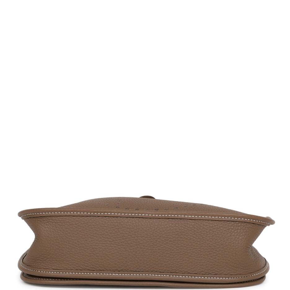 hermès evelyne iii pm etoupe clemence palladium hardware hermès evelyne iii pm etoupe clemence palladium hardware