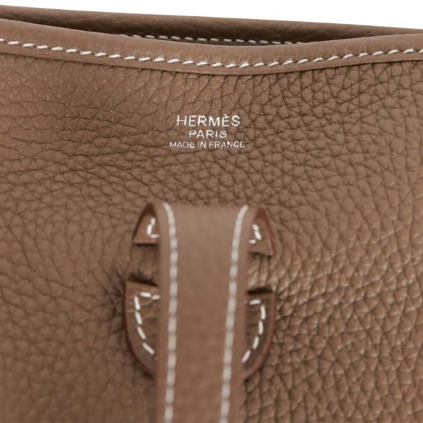 hermès evelyne iii pm etoupe clemence palladium hardware