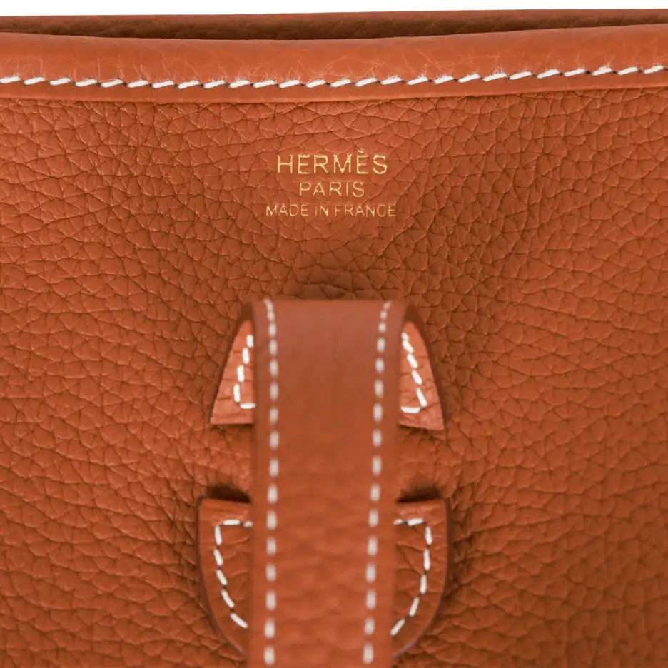 hermès evelyne iii pm gold clemence gold hardware hermès evelyne iii pm gold clemence gold hardware