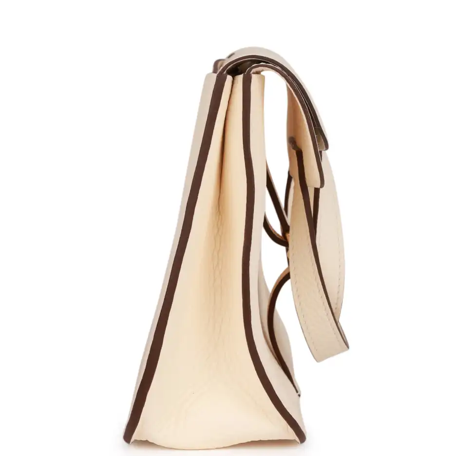 hermès halzan 25 nata clemence gold hardware hermès halzan 25 nata clemence gold hardware