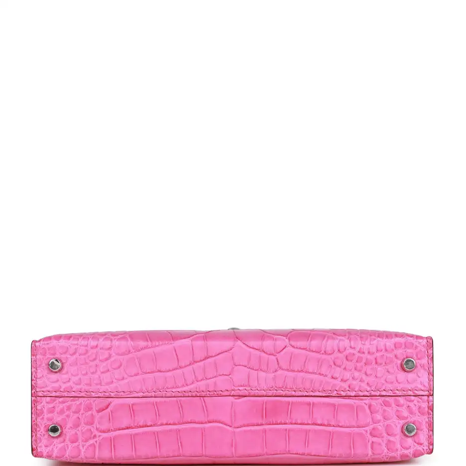 hermès kelly sellier 20 rose shocking matte alligator palladium hardware hermès kelly sellier 20 rose shocking matte alligator palladium hardware