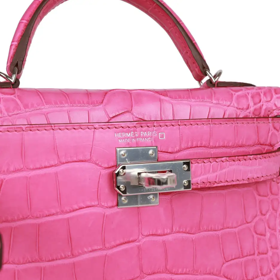 hermès kelly sellier 20 rose shocking matte alligator palladium hardware hermès kelly sellier 20 rose shocking matte alligator palladium hardware
