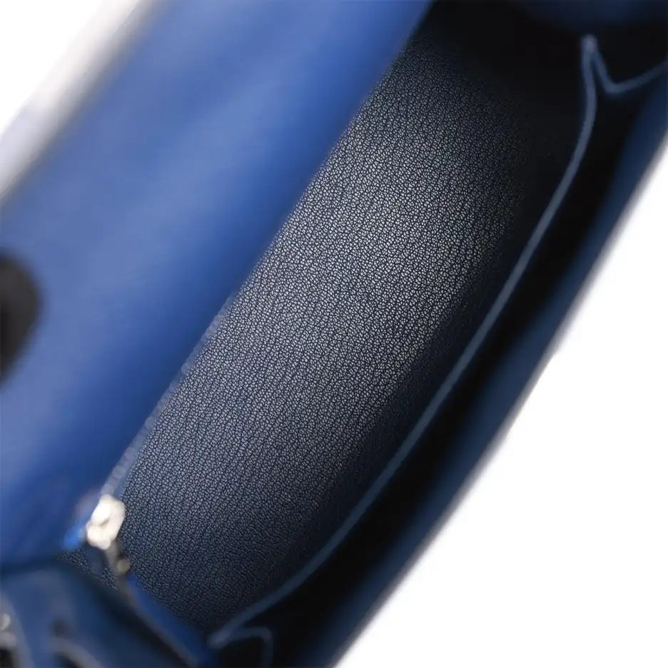 hermès kelly sellier 25 bleu saphir epsom palladium hardware hermès kelly sellier 25 bleu saphir epsom palladium hardware
