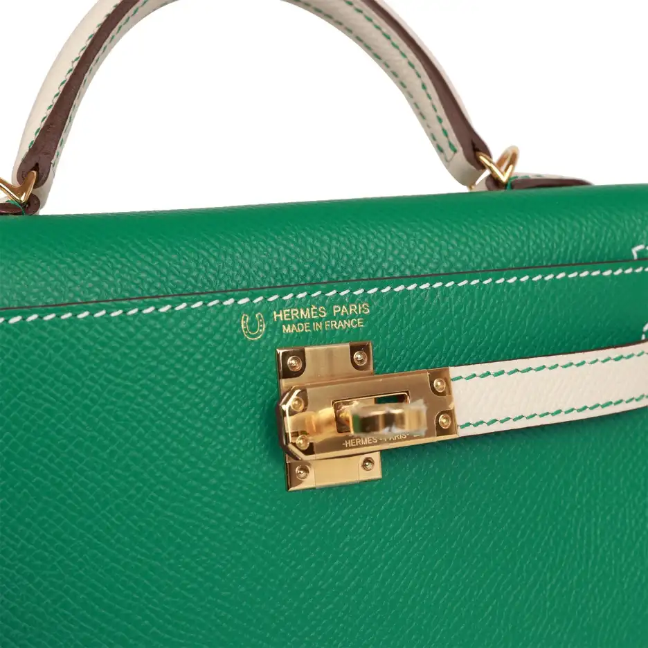 hermès special order (hss) kelly sellier 20 vert jade and craie epsom gold hardware hermès special order (hss) kelly sellier 20 vert jade and craie epsom gold hardware