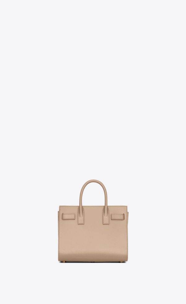 sac de jour nano in smooth leather dark beige