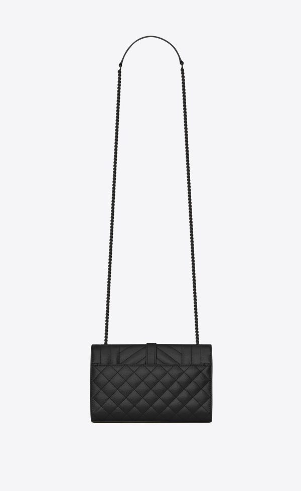 small envelope in quilted grain de poudre embossed leather noir