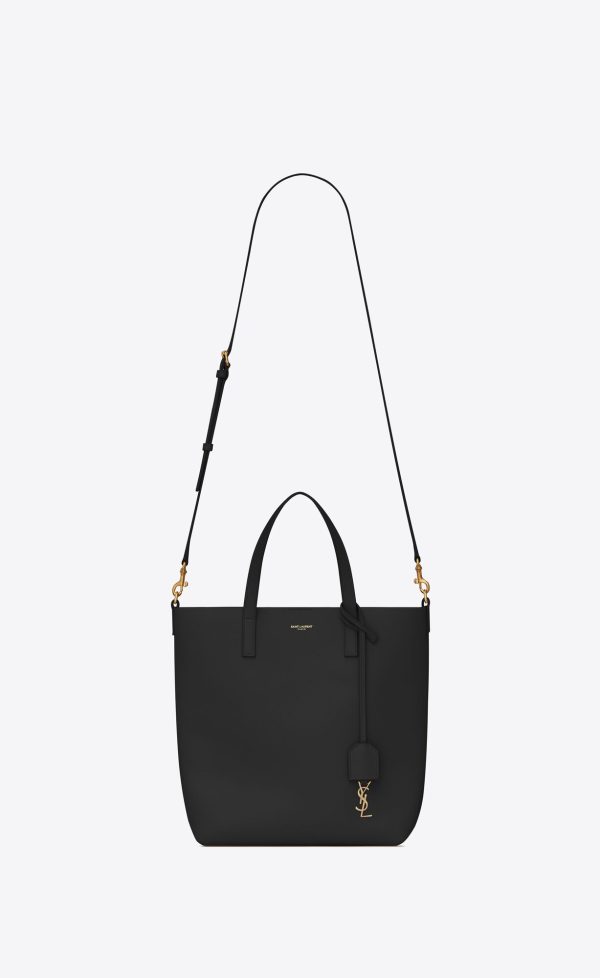 shopping saint laurent in leather black