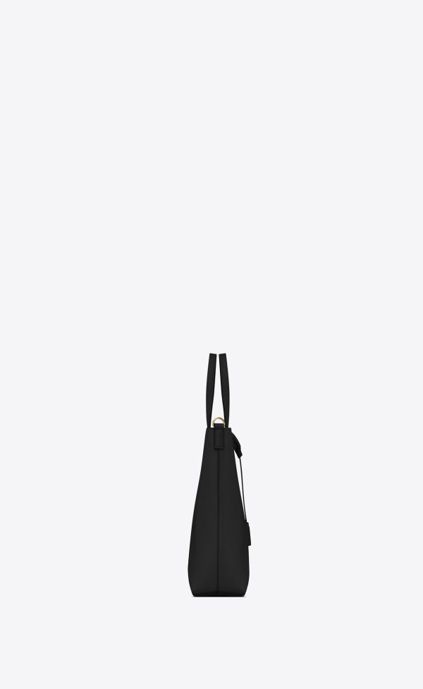 shopping saint laurent in leather black