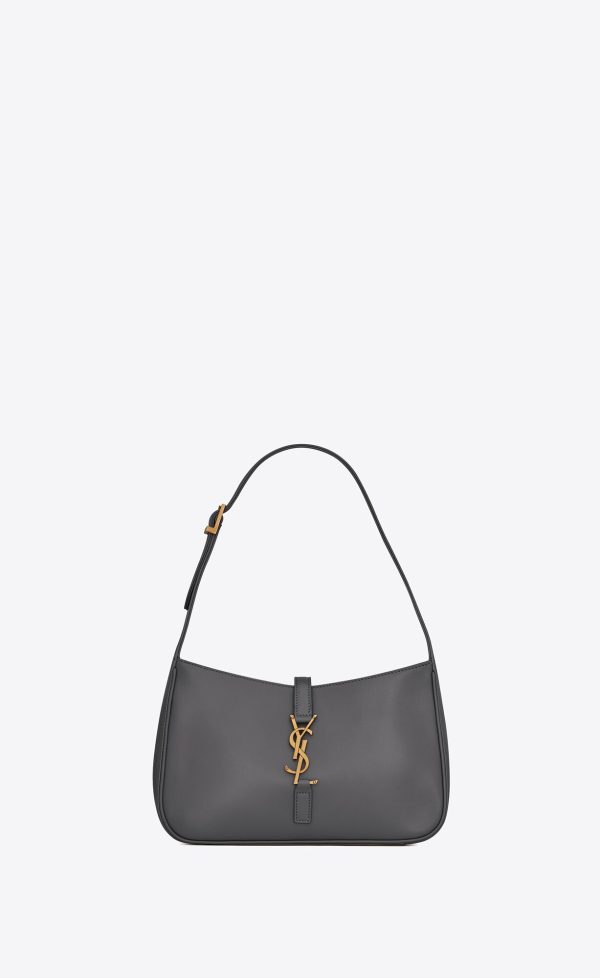 import placeholder for 76598