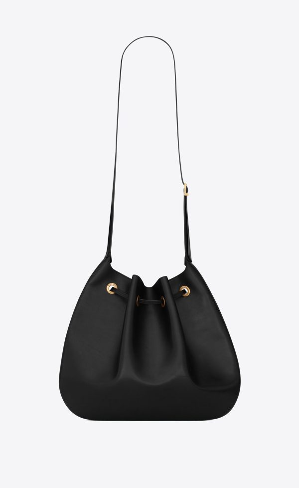 paris vii large flat hobo bag in smooth leather black