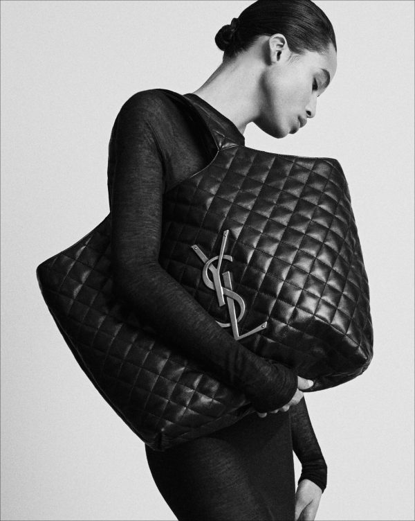 icare maxi shopping bag in quilted nubuck suede beige