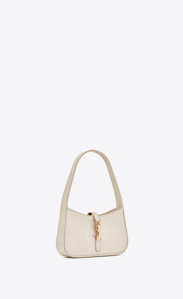 le 5 à 7 mini in smooth leather blanc vintage