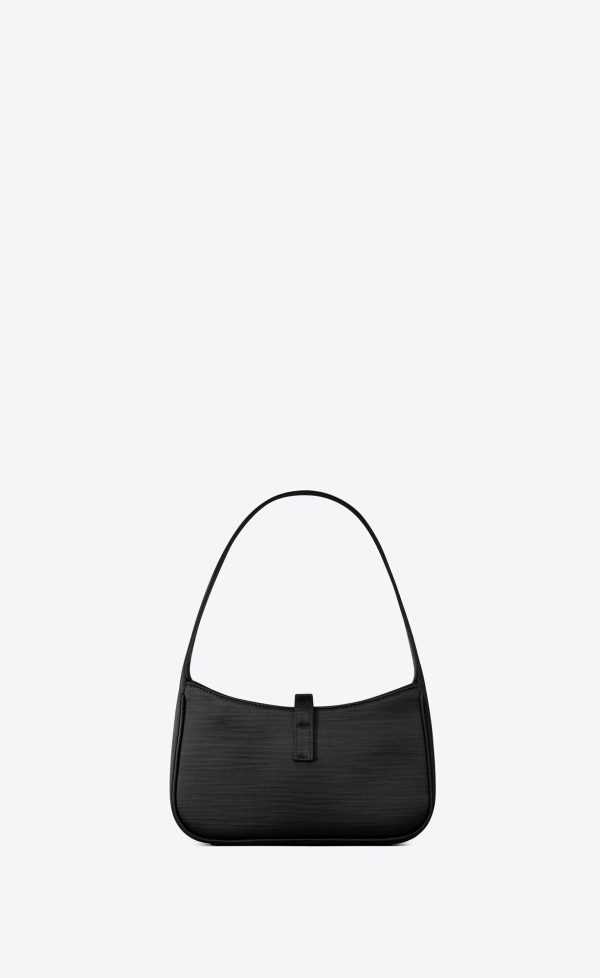 le 5 à 7 mini in satin black