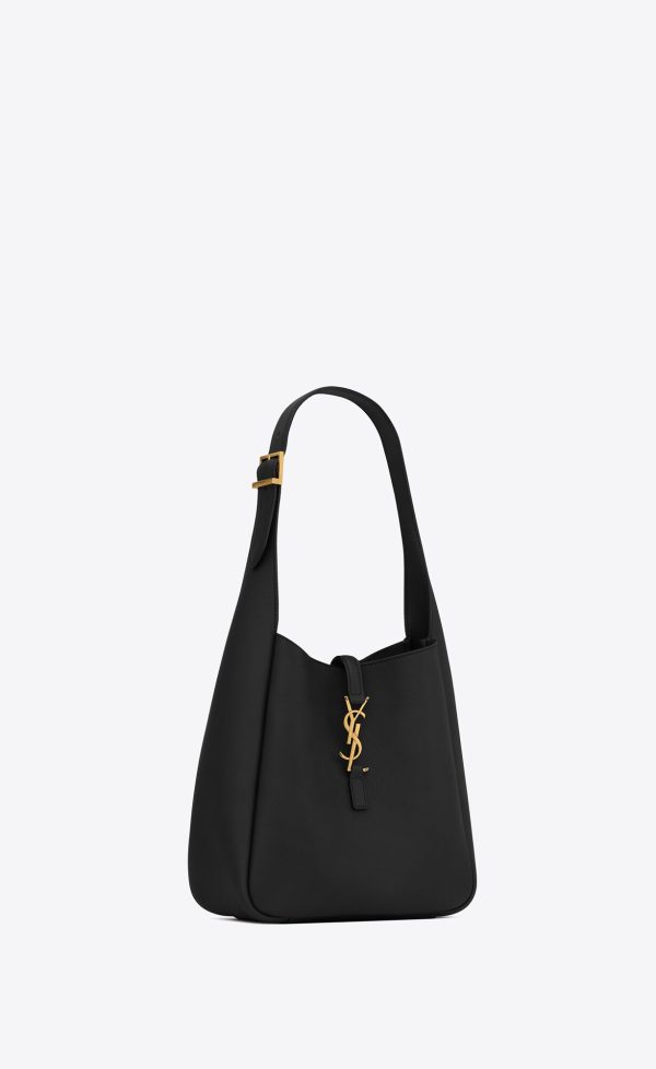 small le 5 à 7 supple in grained leather black
