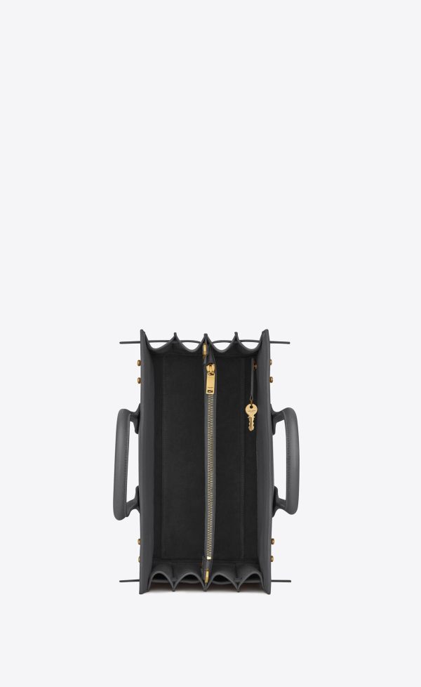 small sac de jour in supple grained leather storm