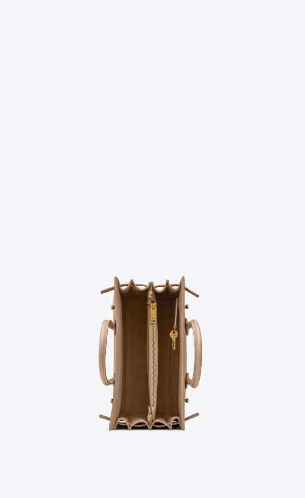 sac de jour baby in supple grained leather dark beige