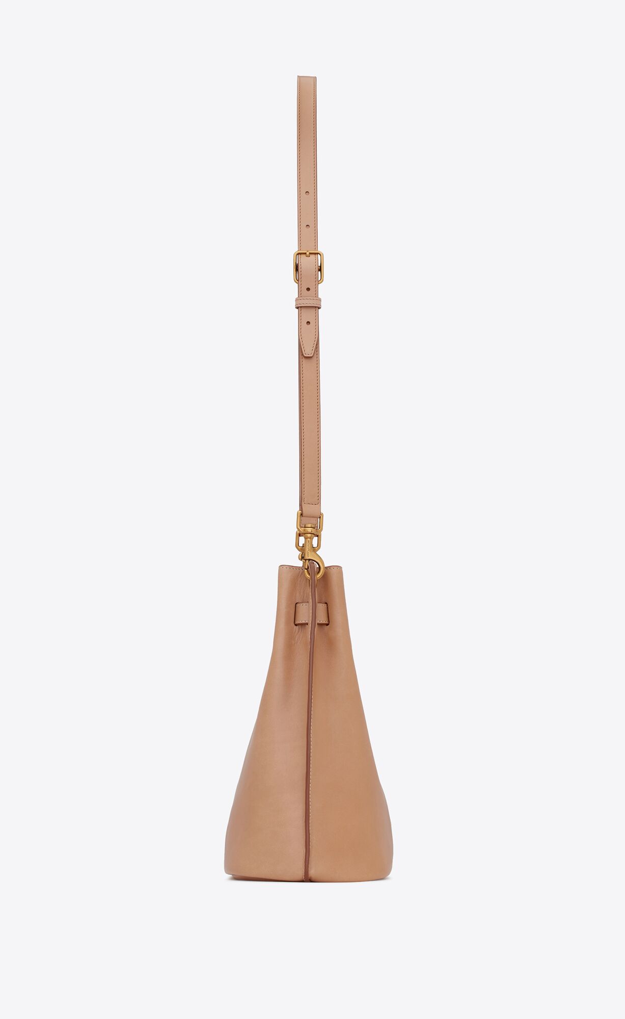 boucle bucket bag in vintage vegetable tanned leather brown gold boucle bucket bag in vintage vegetable tanned leather brown gold