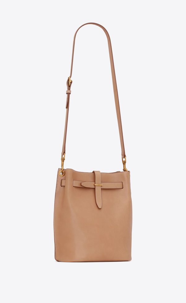 boucle bucket bag in vintage vegetable tanned leather brown gold