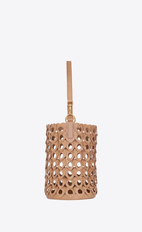 the hearted bucket bag in vegetable tanned leather brown gold