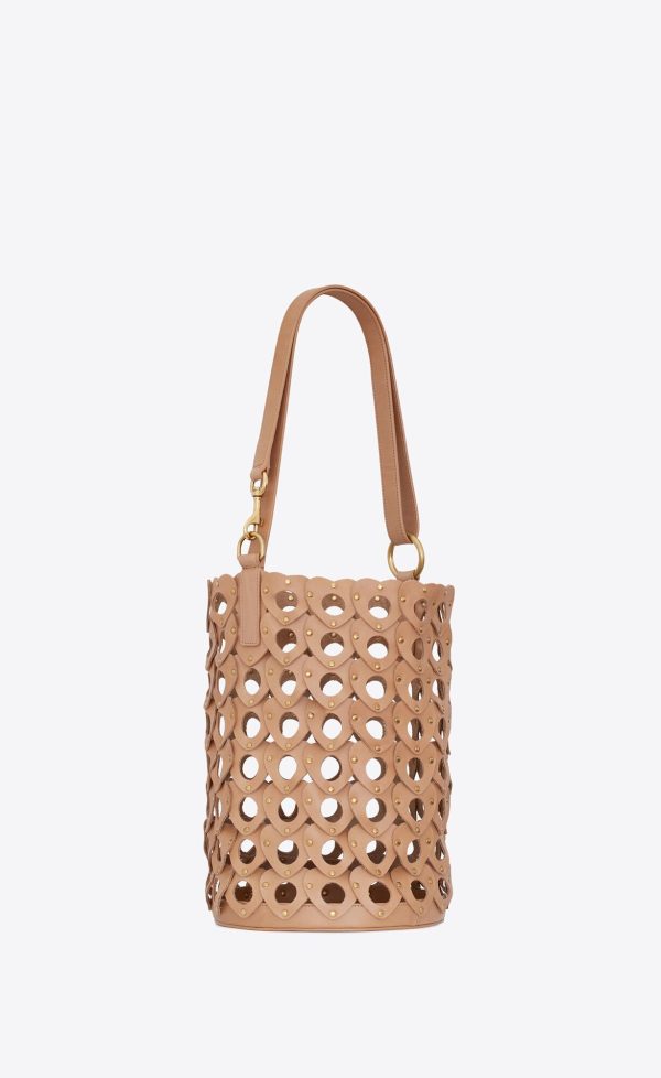 the hearted bucket bag in vegetable tanned leather brown gold
