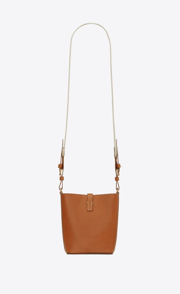 mini bucket bag in vegetable tanned leather chestnut and blanc vintage