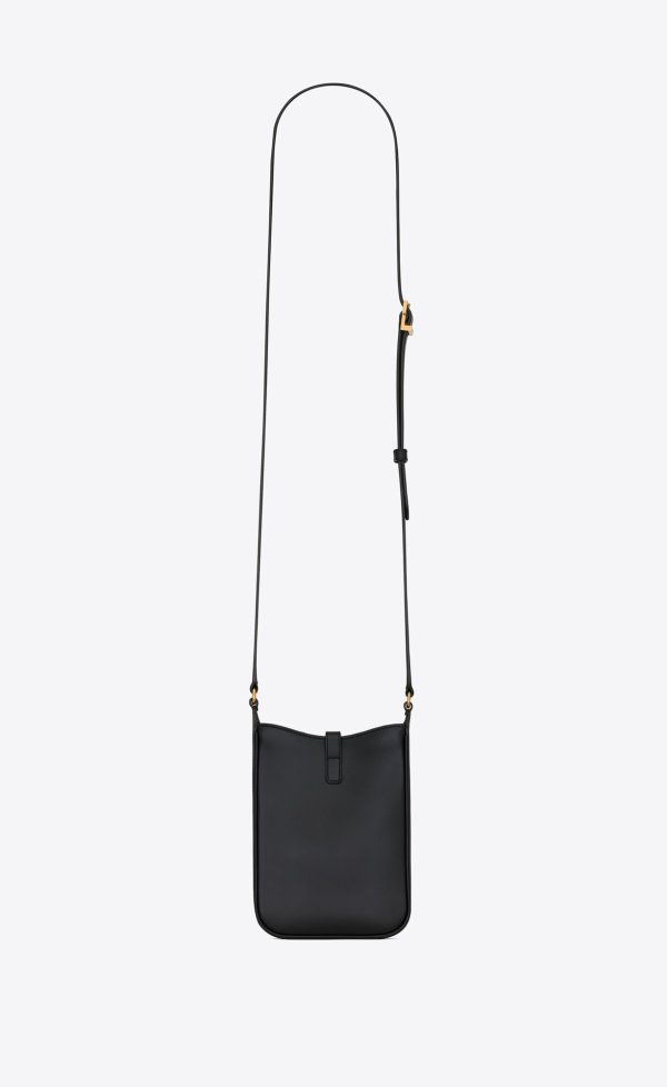 le 5 à 7 mini vertical in shiny leather black