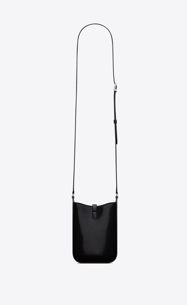 le 5 à 7 mini vertical in shiny leather black