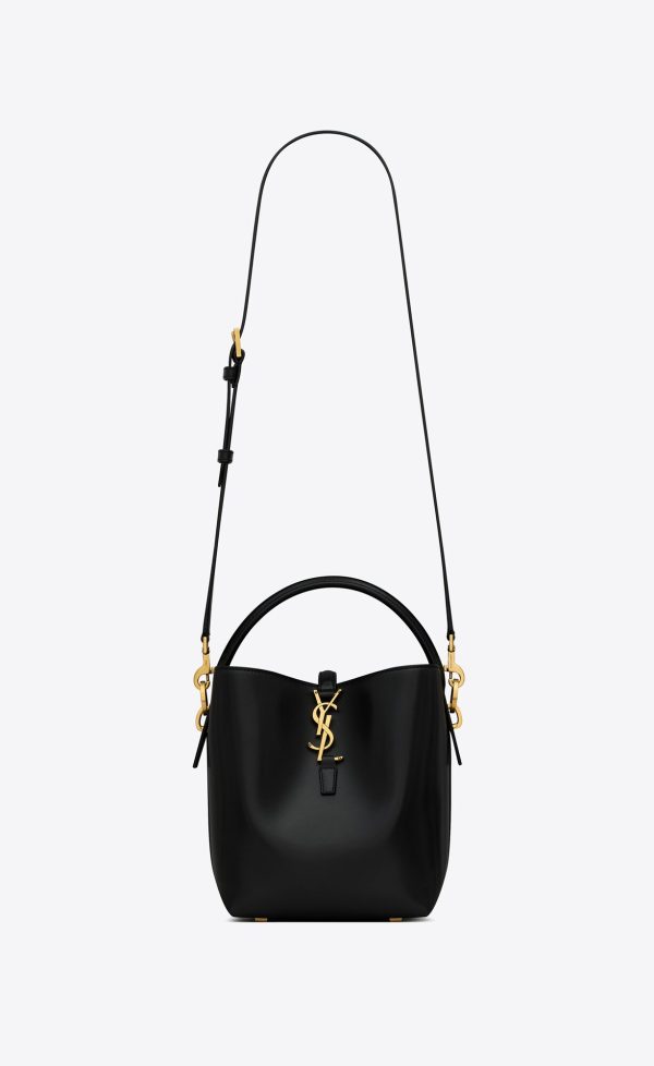 le 37 small in shiny leather black