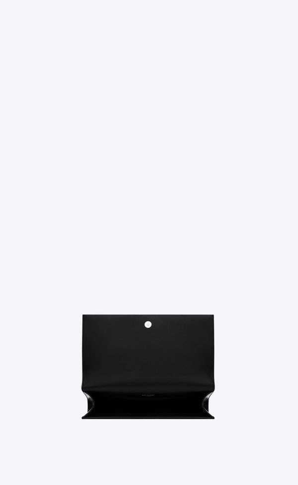 kate clutch in shiny leather black