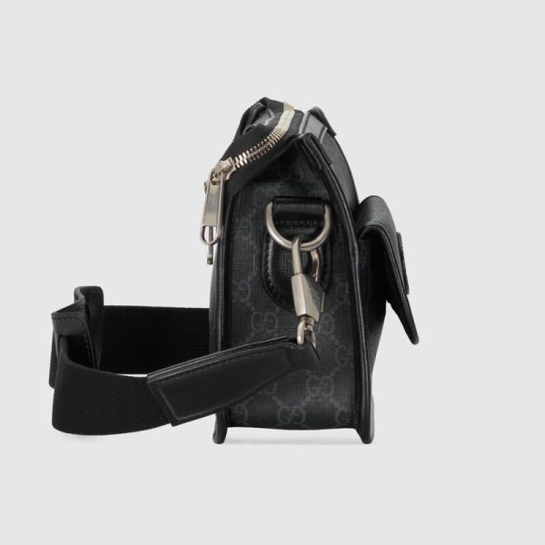messenger bag with interlockingg