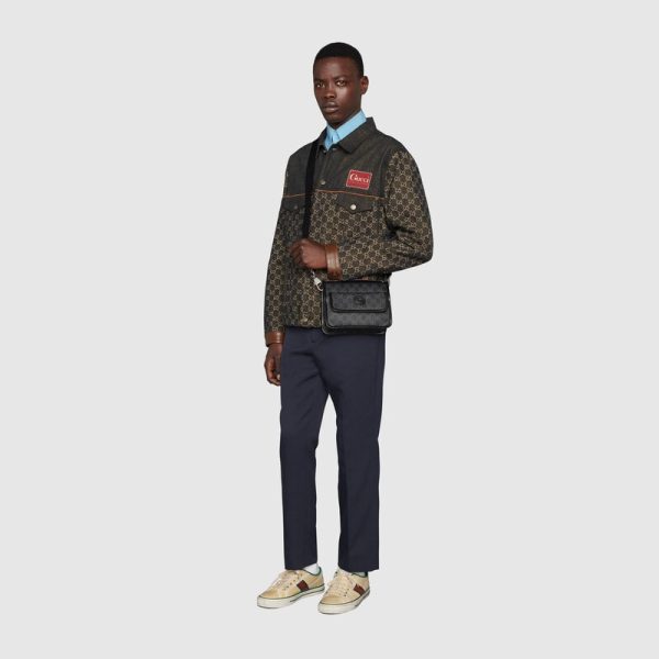 messenger bag with interlockingg