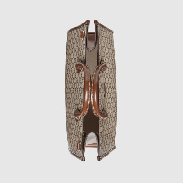 medium tote with interlockingg