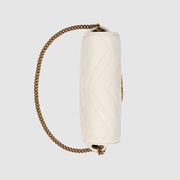 gg marmont matelassé leather super mini bag