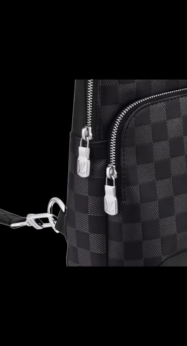 avenue shoulder bag