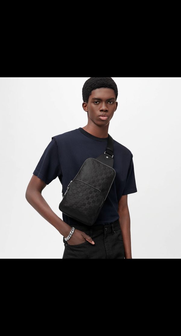 avenue shoulder bag