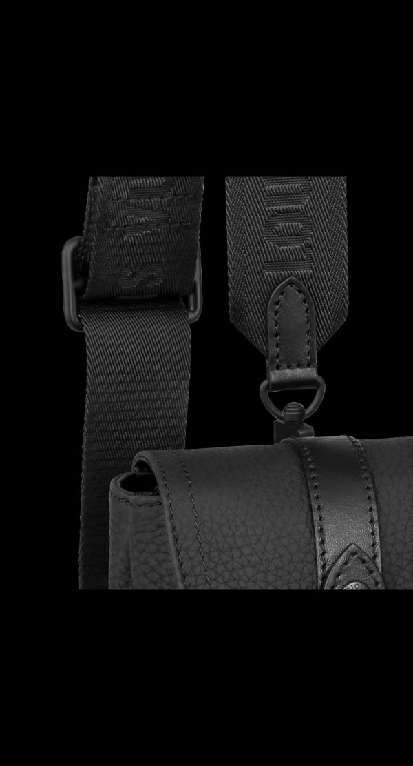 christopher xs shoulder bag
