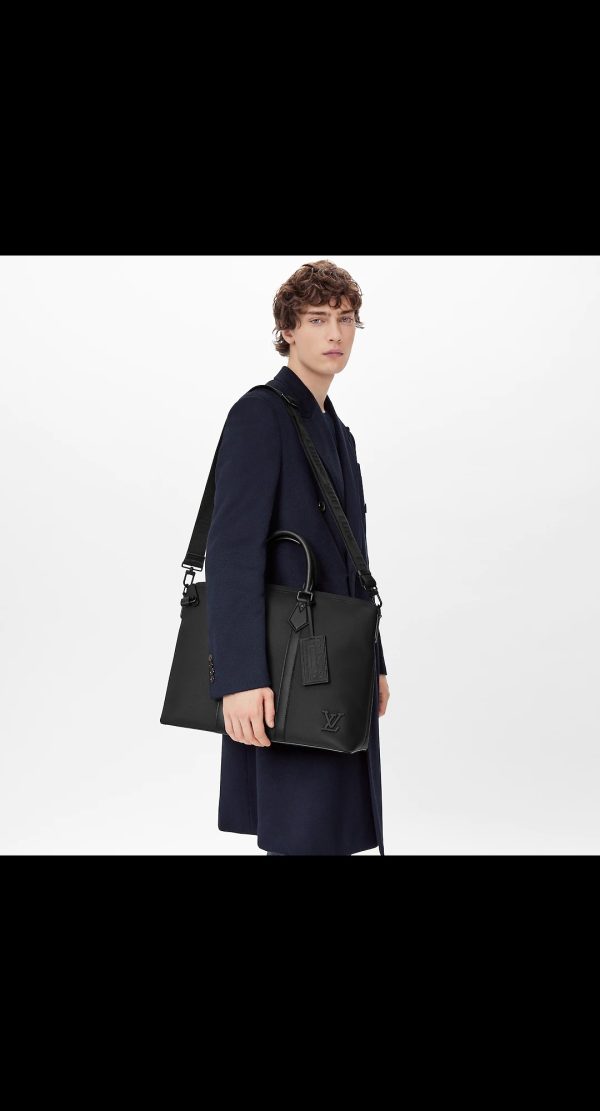 lock it tote handbag