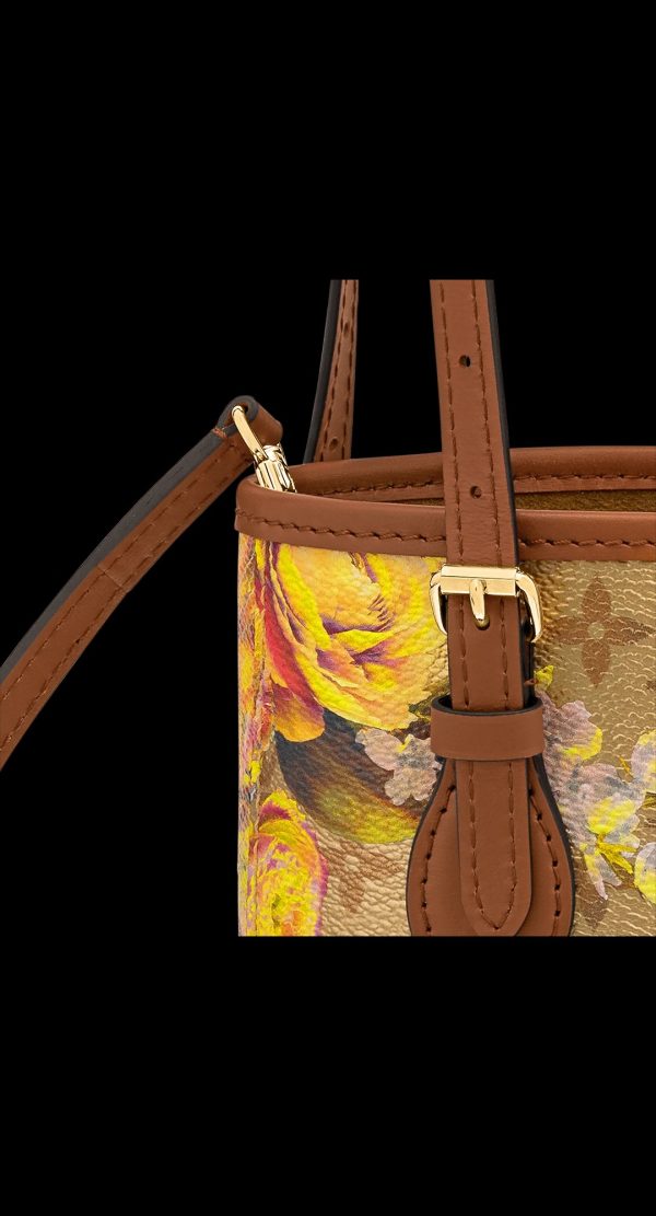 nano bucket handbag