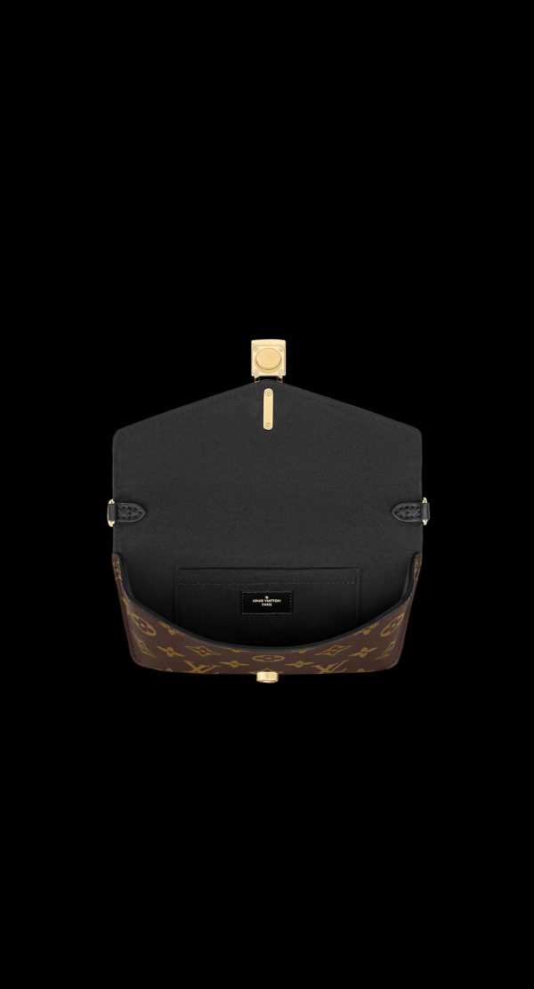 padlock on strap handbag