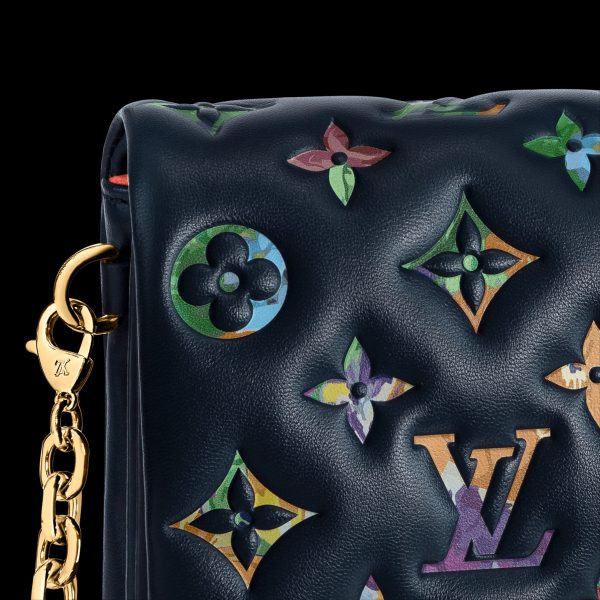 pochette coussin handbag