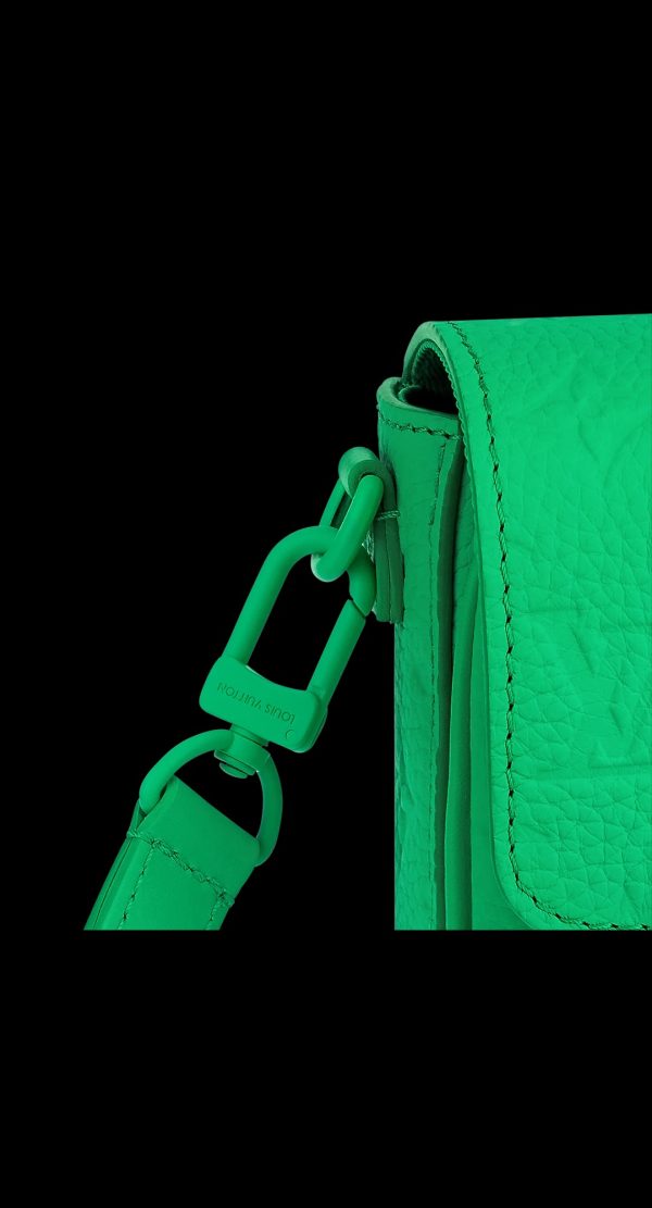 s lock vertical wearable money clip
