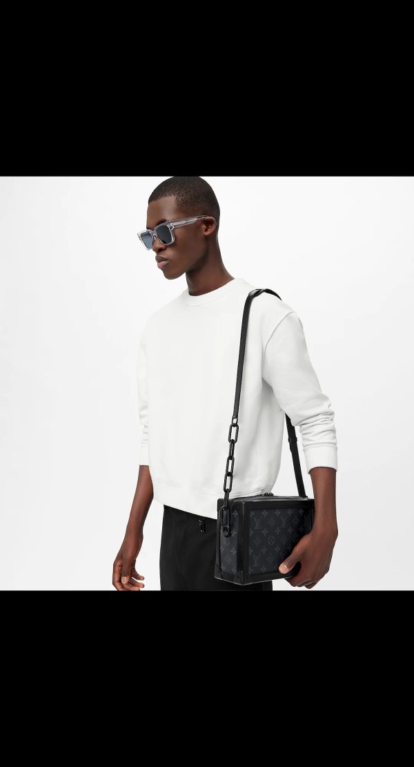 soft trunk chain bag