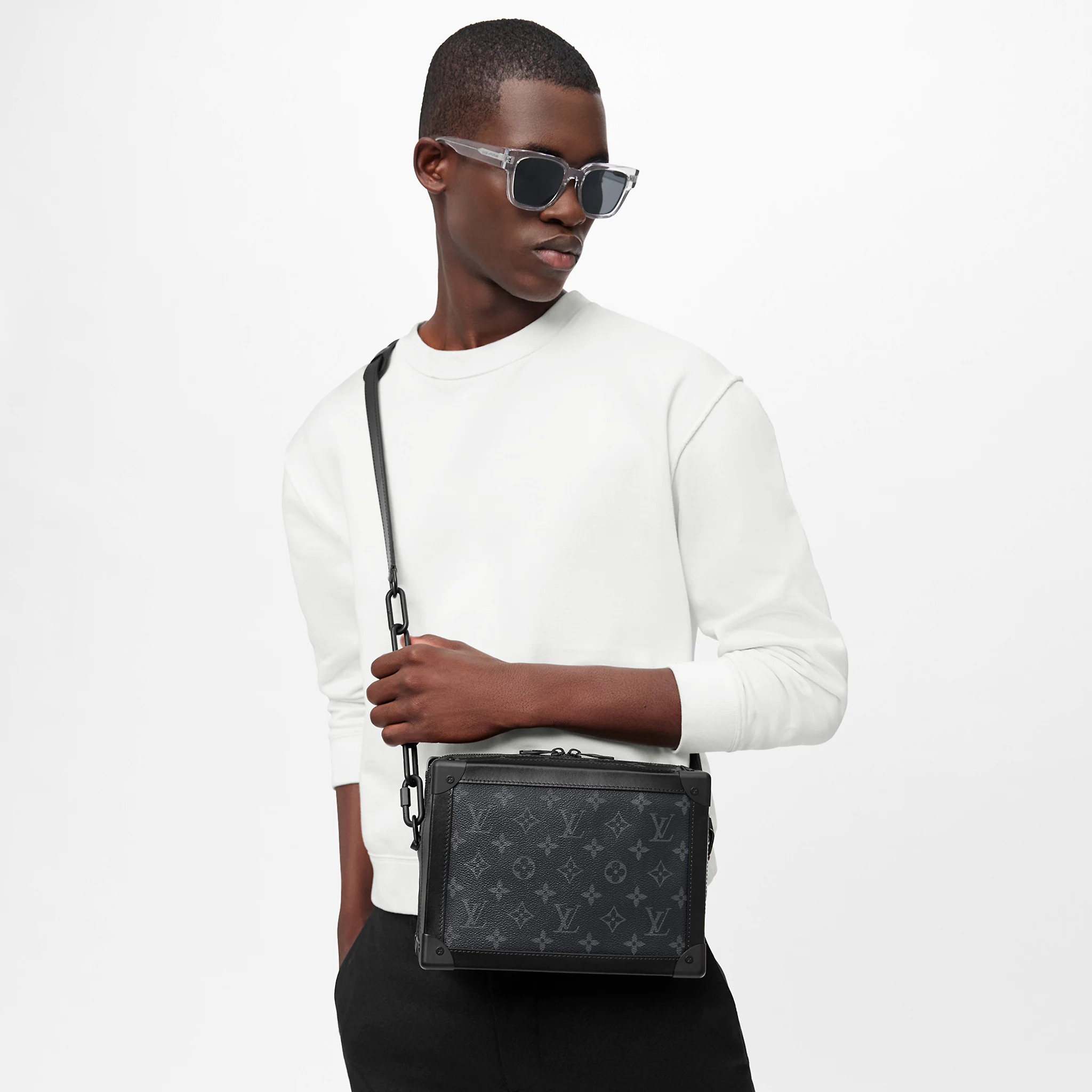 soft trunk chain bag m44730 soft trunk chain bag m44730