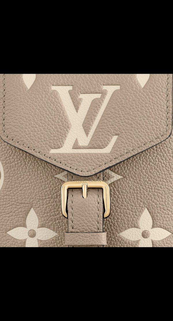 tiny shoulder bag