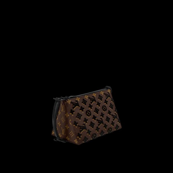 triangle messenger bag m45070