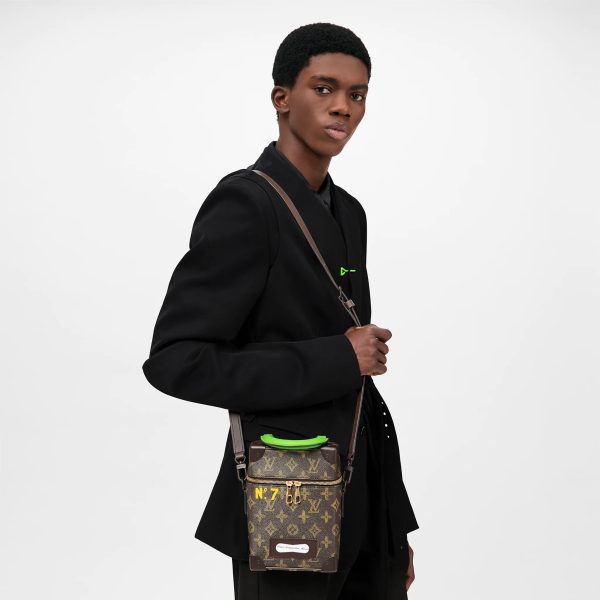 vertical box trunk handbag