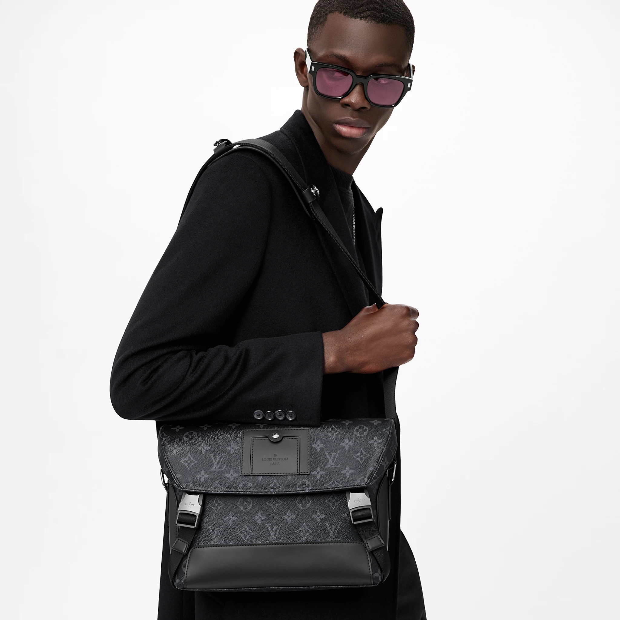 voyager small messenger bag m40511 voyager small messenger bag m40511