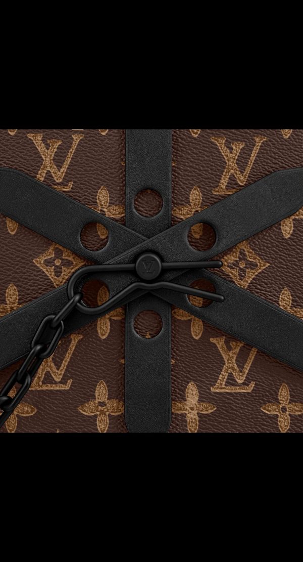 wheel box handbag